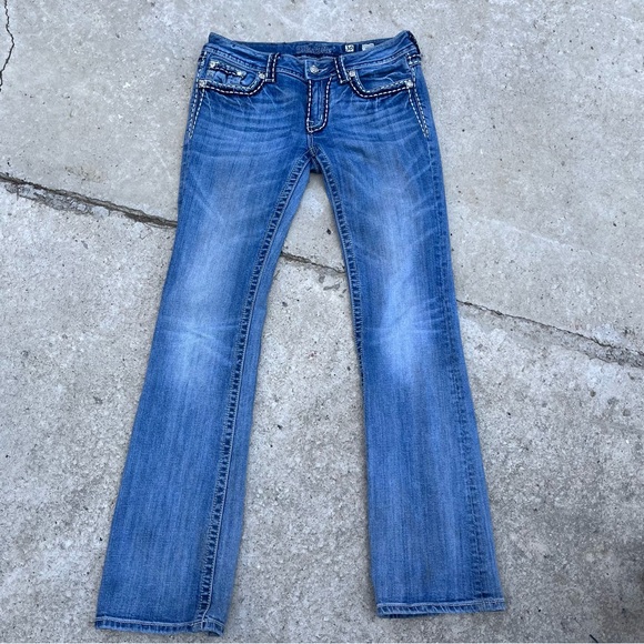 Miss Me Denim - Miss Me Jeans |Women's Loose Saddle Stitch Border Bootcut | Medium wash size 30